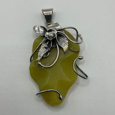 Serpantine / Sterling Pendant