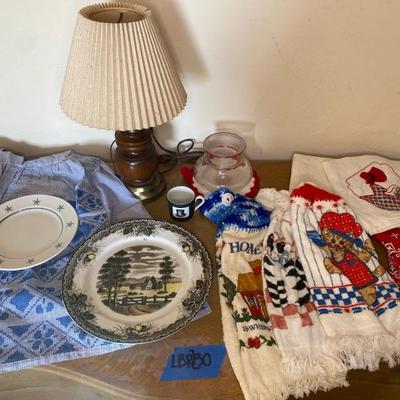 https://ctbids.com/estate-sale/33787/item/3793104/Vintage