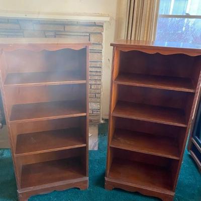 https://ctbids.com/estate-sale/33787/item/3795894/Pair-Of-Vintage-Bookshelves