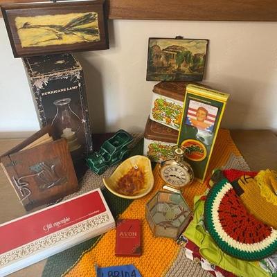 https://ctbids.com/estate-sale/33787/item/3776316/Back-To-The-1970-s