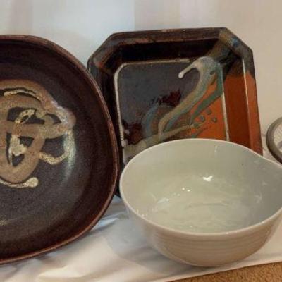 RSN065- Three Large Bowls And Decorative Tray