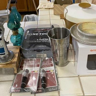 RSN191 - Mystery Lot Of Kitchen & Home