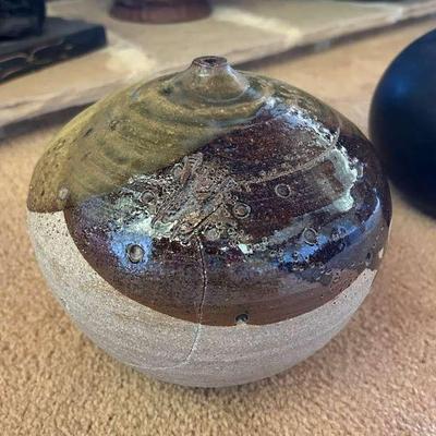 RSN025- Handcrafted Pottery - Signed by Artist