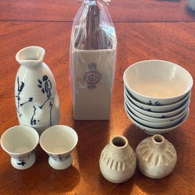 RSN095- Vintage Japan Sake Bottle & More