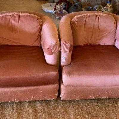RSN108 Pair of Vintage Drexel Pink Chairs