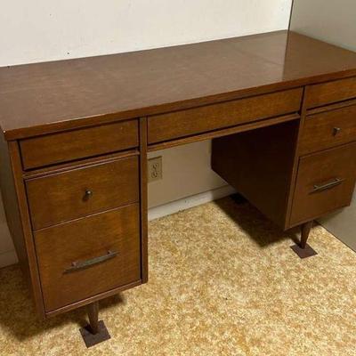 RSN151- Wooden Desk