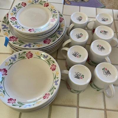 RSN149 - Vintage Farbetware Stoneware Dorchester Pattern
