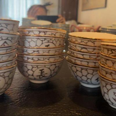 RSN022 Vintage Asian Porcelain Bowls and Tea Cups