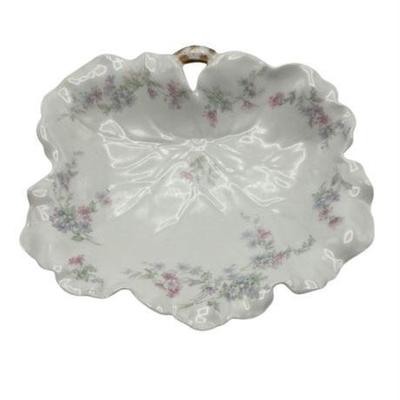 Lot 125  
Haviland Limoges Ruffled Leaf Shape Bowl With Floral Design