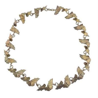 Lot 032  
Gingko Leaf Sculpted Necklace