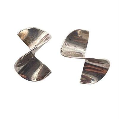 Lot 094   
Mexican Sterling Silver Mid Century Free Form Earrings Signed