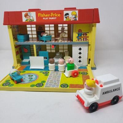 1976 Fisher Price Little People Play Family Children's Hospital