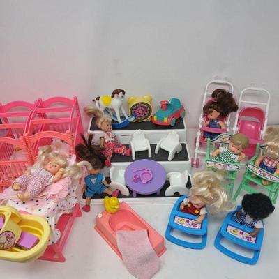 Vintage M&C Play Daycare Set