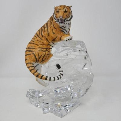 Tiger & Ice Sculpture, Portugal