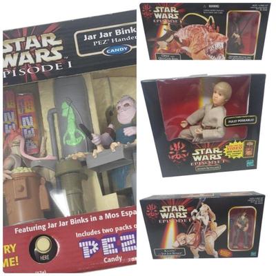 (4) NIB Star Wars Episode I - Pez & Action Figures 1998-1999