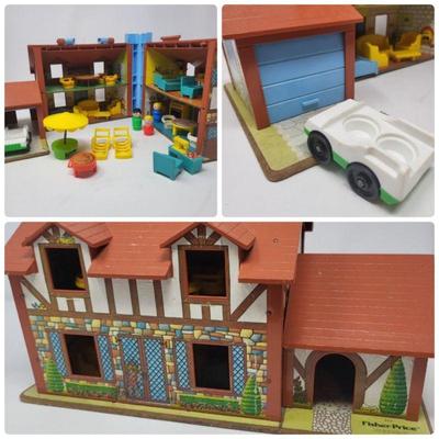 1980 Fisher Price Family Play House No. 952 Little People