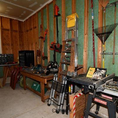875 garage