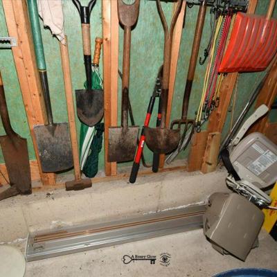 872 garage