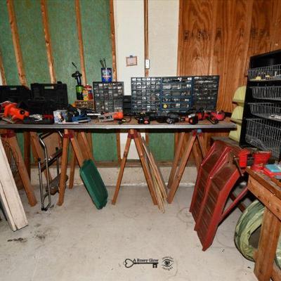876 garage