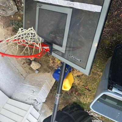 Sale Photo Thumbnail #287: Basketball hoop