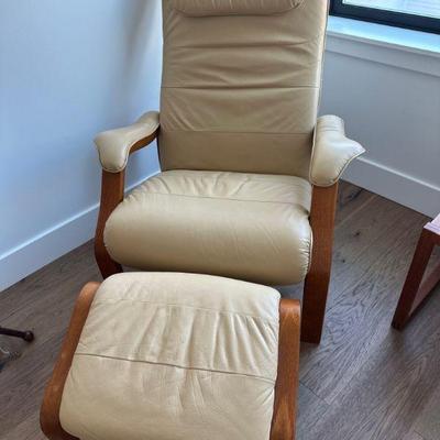 Leather lounge chair & ottoman