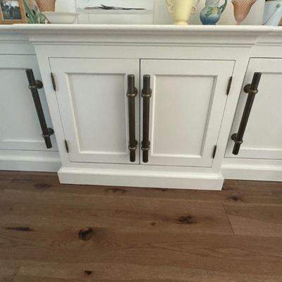 Buffet side cabinet