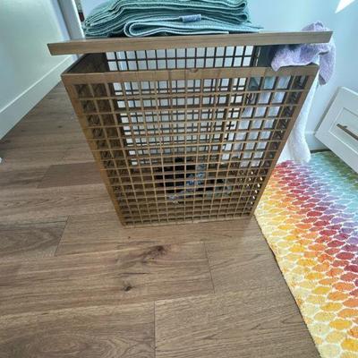 Hamper