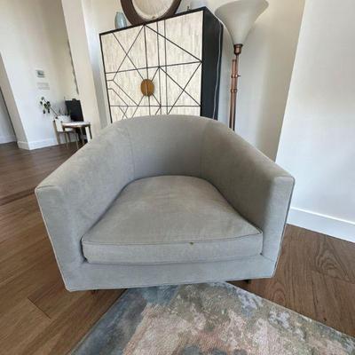 Side arm chair
