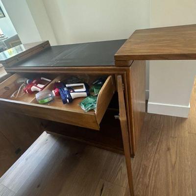Drexel portable side buffet - wheels & extendable top