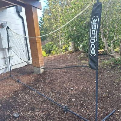 Badminton net