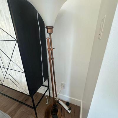 Floor lamps