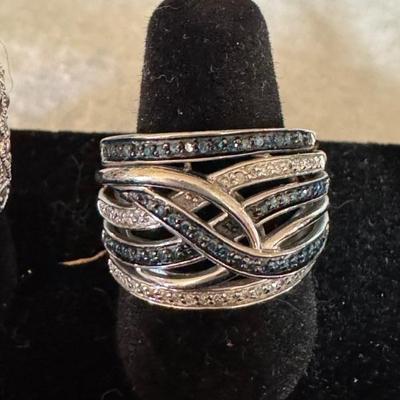 White gold with blue and white diamond accents ring 