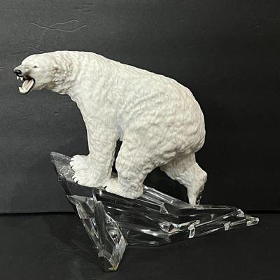  Large Franklin Mint Polar Bear 'Lord of The Ice' Porcelain Bear on German Clear Crystal Ice