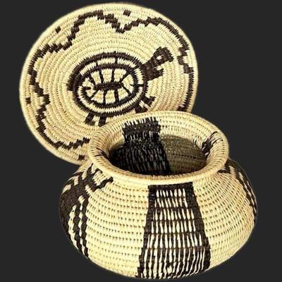  Small Handwoven Vintage Native American Hopi and Wounaan Indian Coiled Pictorial Baskets