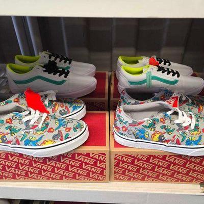 #7052 • NEW!!! (4) Pairs of Vans Shoes
