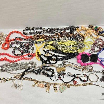 #1009 • Costume Jewelry
