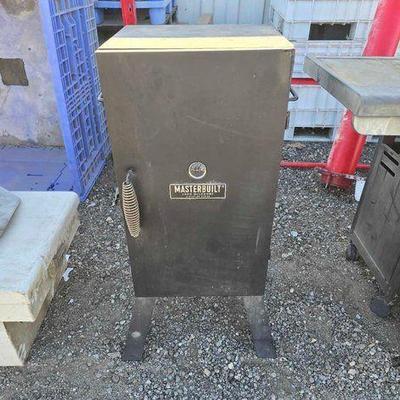 #80010 • Masterbuilt John McLemore Signature Series Electric Smoker
