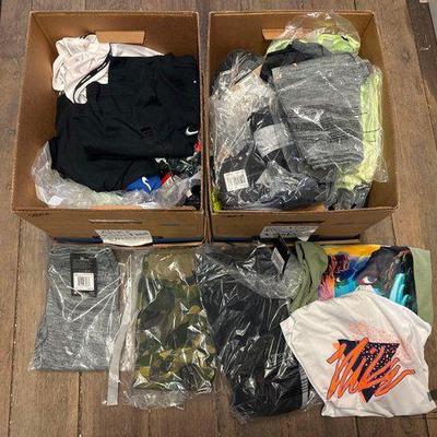 #7544 • NEW!!! Nike Leggings, Shirts and Tank Tops
