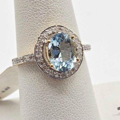 #716 • 14k Two Toned Gold Aquamarine & Diamond Ring, 2.8g
