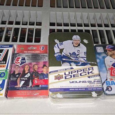 #7206 • NEW!!! Sports Trading Card Collection
