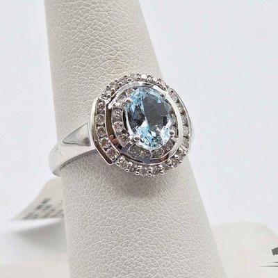 #704 • 14k White Gold Aquamarine & Diamond Ring, 4.3g
