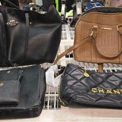 #2668 • Purses and Wallet
