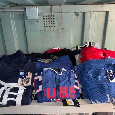 #3500 • NEW!!! (19) MLB Long Sleeves & Jackets

