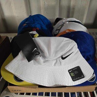 #7090 • NEW!!! (22) Hats
