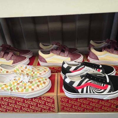 #7050 • NEW!!! (5) Pairs of Vans Shoes
