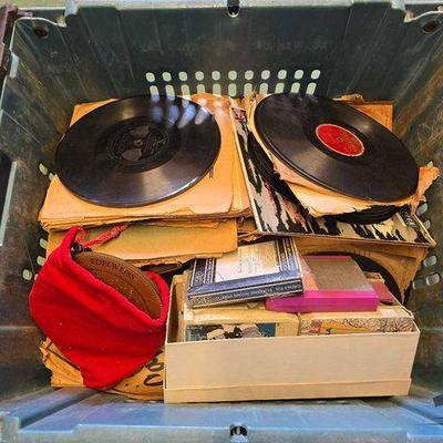 #6056 • 78 RPM Records, Mr Christmas Symphonium Disk & 8 Track Tape Cartridges
