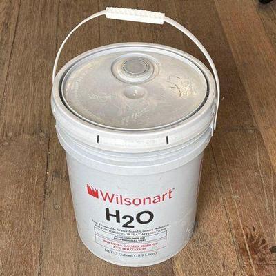 #7676 • Wilsonart H2O
