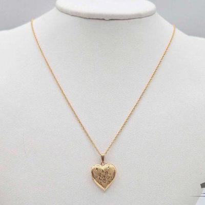 #730 • 14k Yellow Gold Heart Locket Necklace, 2.61g
