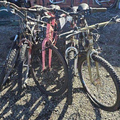 #82002 • (5) Bicycles
