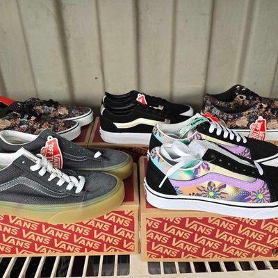 #7046 • NEW!!! (5) Pairs of Vans Shoes
